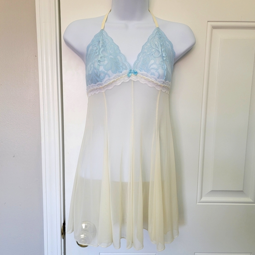 Vintage Collection Escante Babyfoll Chemise Sheer Ivory Light Blue Lace Size M